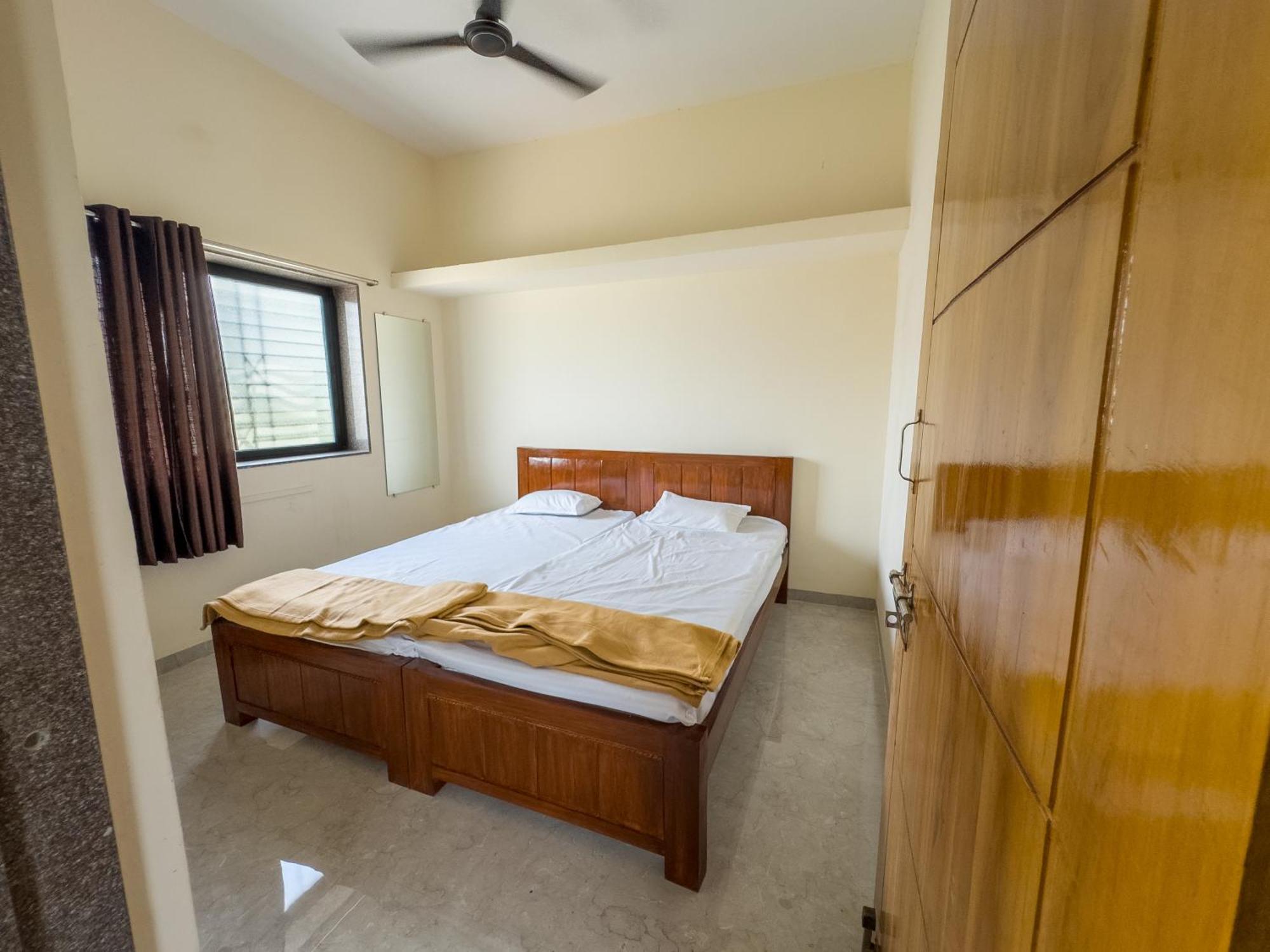 Punekar Bhavan Akalkot Δωμάτιο φωτογραφία